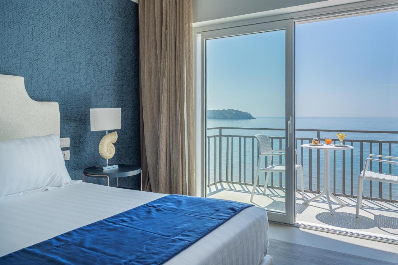 Summit Hotel Gaeta Exterior foto